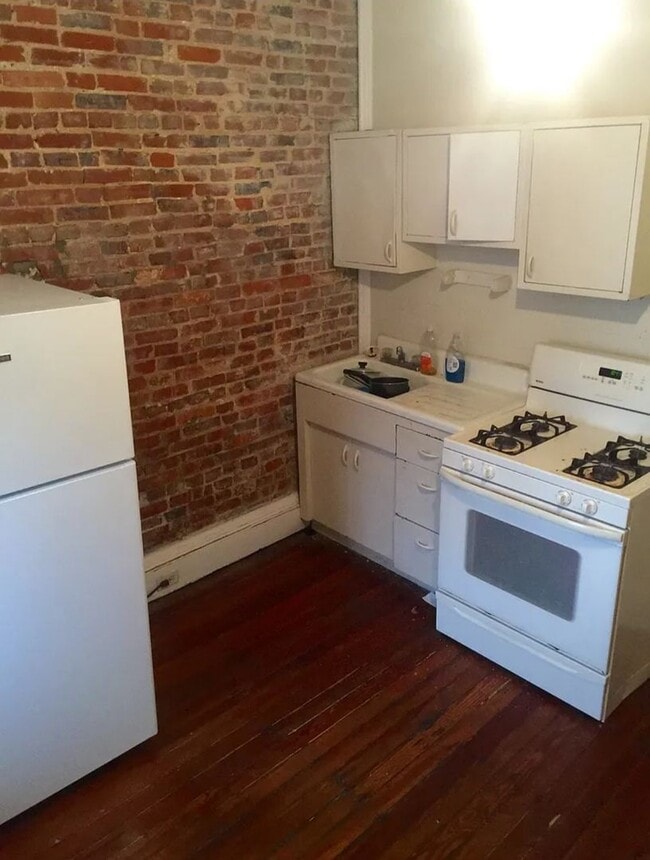 3112 N Calvert St in Baltimore, MD - Building Photo - Building Photo