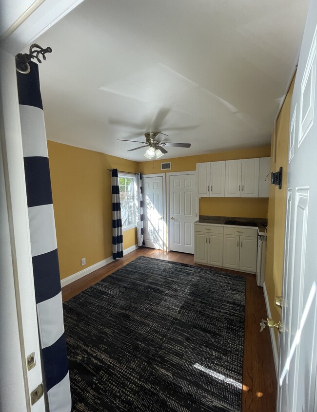 property at 5115 Canoga Ave