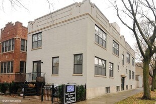 2305 W Waveland Ave, Unit 1E in Chicago, IL - Building Photo