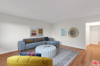 2701 S Peck Ave in Los Angeles, CA - Building Photo - Building Photo