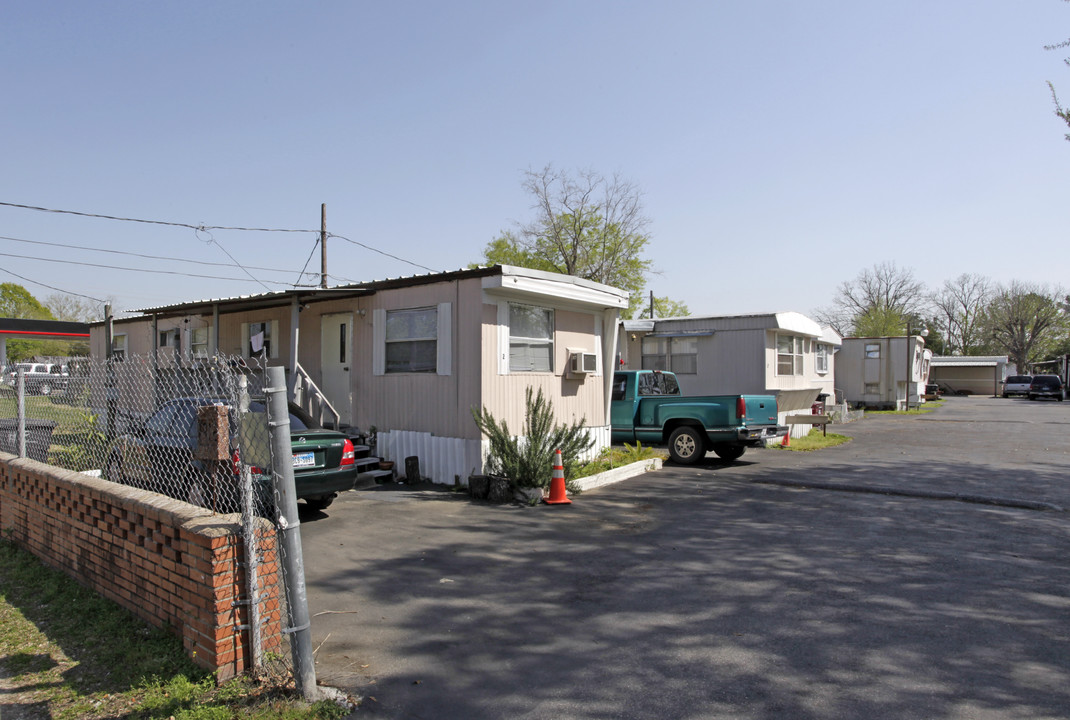 912 Sunnyside St in Houston, TX - Building Photo