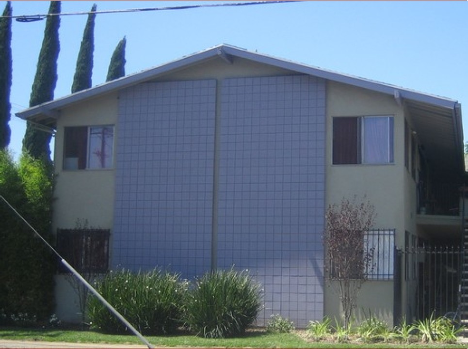 7405 Hazeltine Ave in Van Nuys, CA - Building Photo