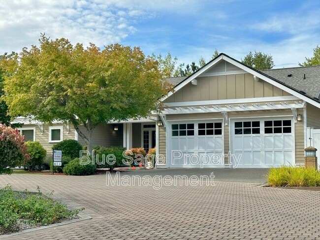 property at 20 Tanoak Ct