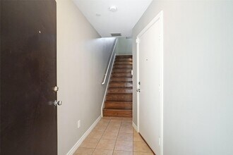 4050 McKinney Ave in Dallas, TX - Foto de edificio - Building Photo