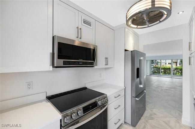 property at 212 Banyan Blvd