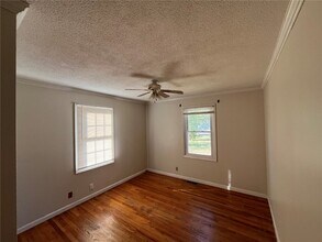 1705 Derhake Rd in Florissant, MO - Building Photo - Building Photo
