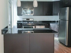 3818 N Sheffield Ave, Unit 3816-G in Chicago, IL - Foto de edificio - Building Photo