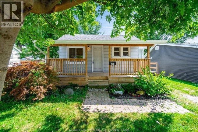 property at 301 Erieview Dr