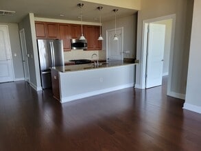 701 Royal Ct, Unit 701 Royal Ct #610 in Charlotte, NC - Building Photo - Building Photo
