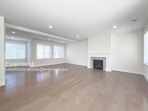 18526 46th Ave SE in Bothell, WA - Building Photo - Building Photo
