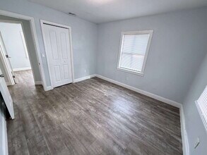 815 N Davis Ave in Lakeland, FL - Foto de edificio - Building Photo