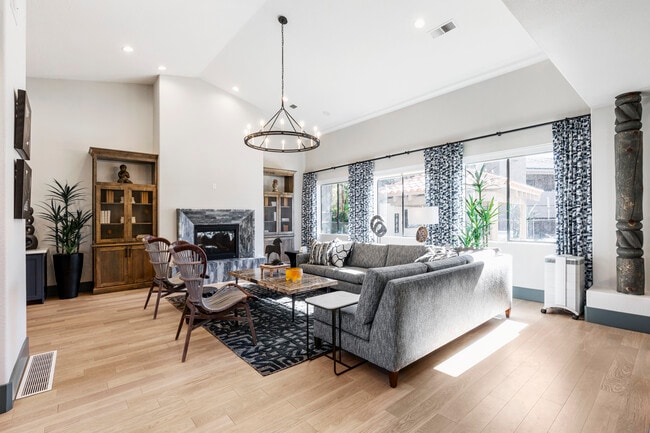 La Mirage Apartment Homes