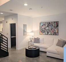 5008 S MacDill Ave in Tampa, FL - Building Photo - Building Photo