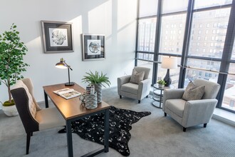 Front Page Lofts in St. Louis, MO - Foto de edificio - Building Photo