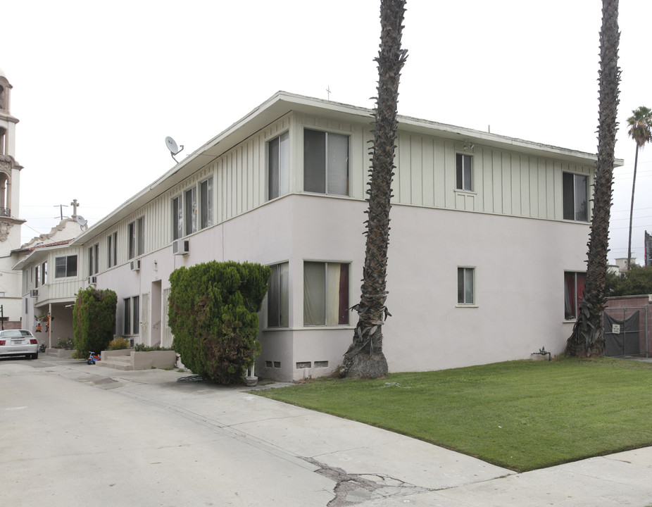 10821-10823 Bloomfield St in North Hollywood, CA - Building Photo