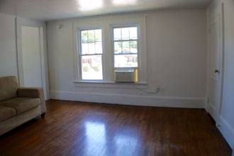 800 Lockland Ave in Winston-Salem, NC - Building Photo - Building Photo
