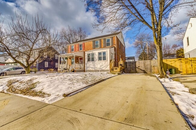 6020 N Kings Hwy in Alexandria, VA - Building Photo - Building Photo