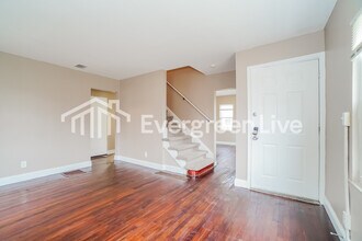 2181 Middlehurst Dr in Columbus, OH - Building Photo - Building Photo