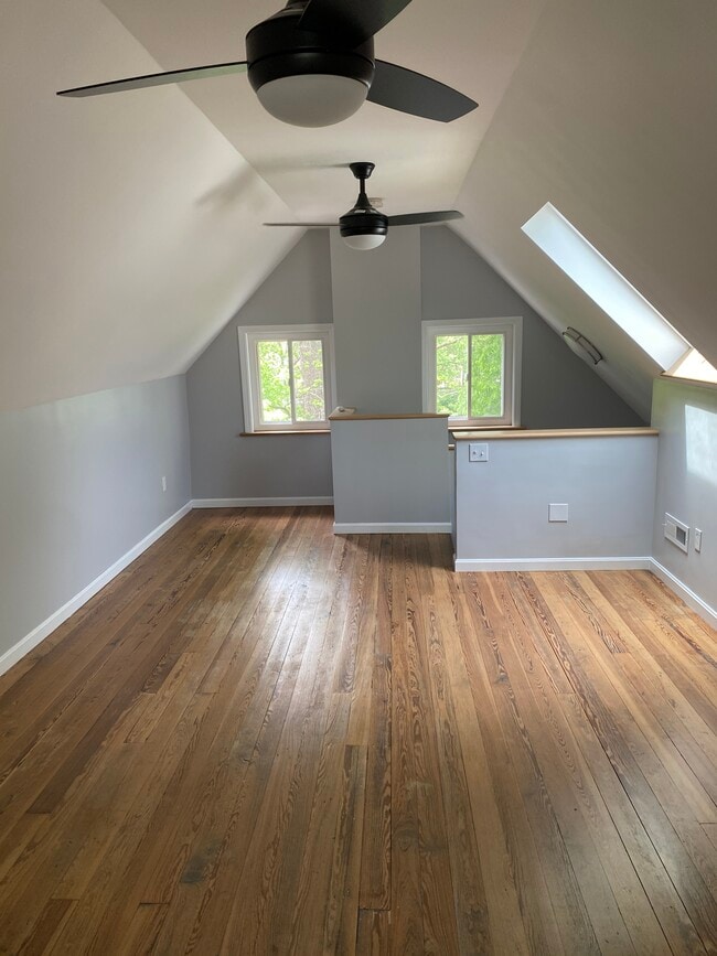 4237 Chambers St, Unit 2 in Cincinnati, OH - Building Photo - Building Photo