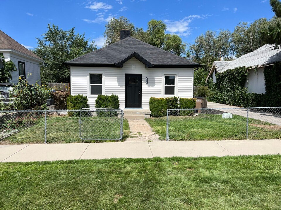 840 W 400 N-Unit -Front in Salt Lake City, UT - Building Photo