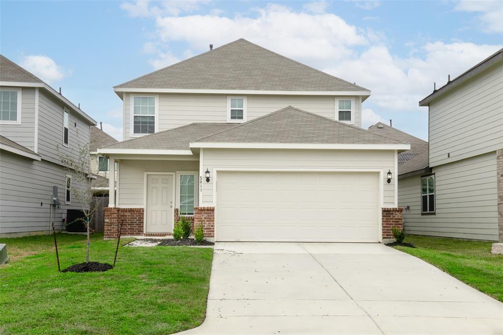 5011 Yello Ginko Trl in Spring, TX - Building Photo