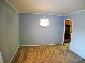 226 W 6th Ave in Chico, CA - Building Photo - Building Photo