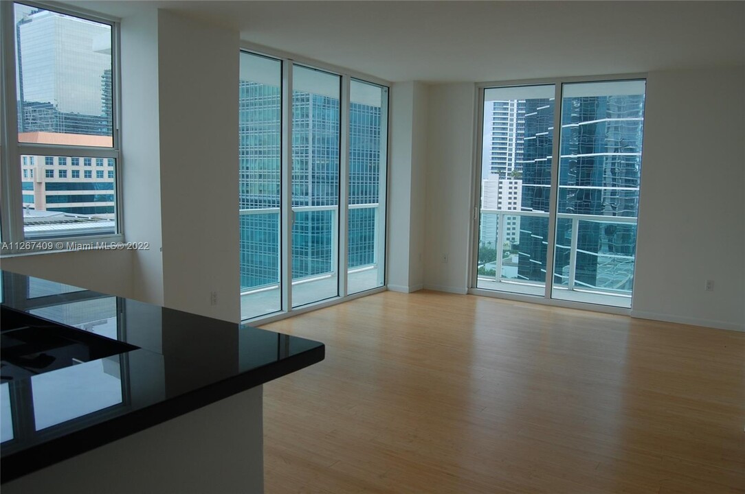 186 SE 12th Ter, Unit 1504 in Miami, FL - Building Photo