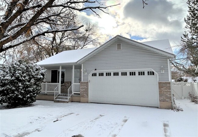 property at 822 Apple Park Pl
