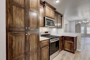 5813 Goldfinger Rd in Oklahoma City, OK - Building Photo