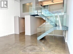 1173 Dundas St E in Toronto, ON - Building Photo - Building Photo