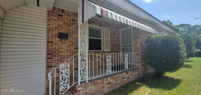 1083 Willow Branch Ave in Jacksonville, FL - Building Photo - Building Photo