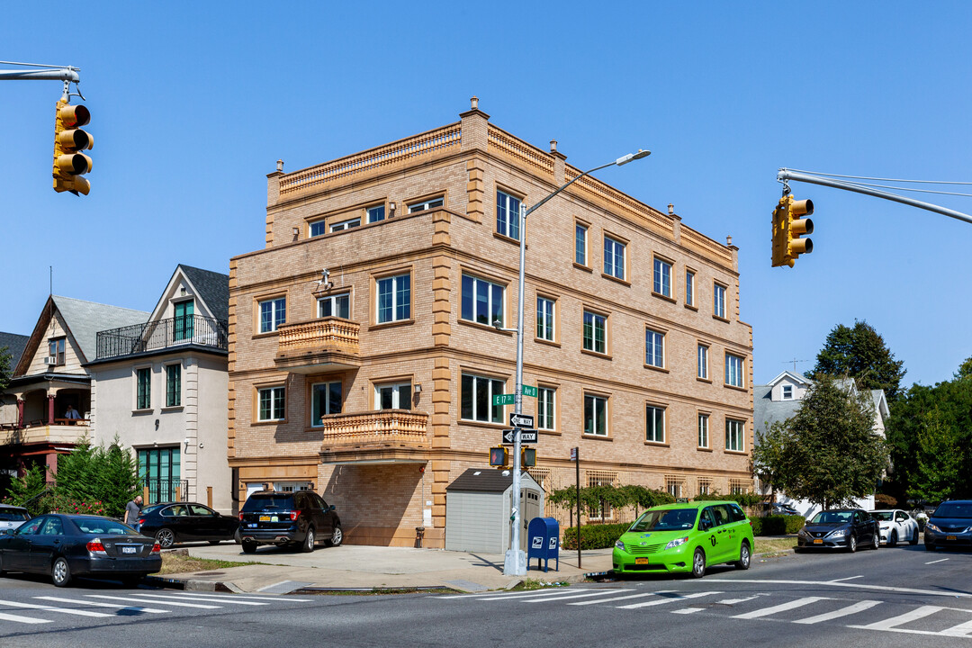 1509 E 17th St in Brooklyn, NY - Building Photo