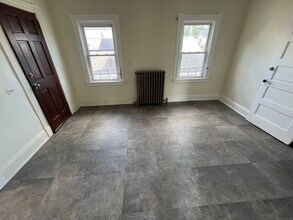 144 Burnham St in Hartford, CT - Foto de edificio - Building Photo