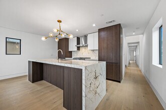 121-121 139 39th St in Newport Beach, CA - Building Photo - Building Photo