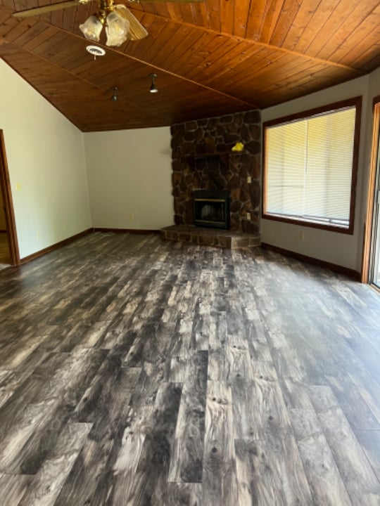 284 Knoll Dr in Bristol, VA - Building Photo