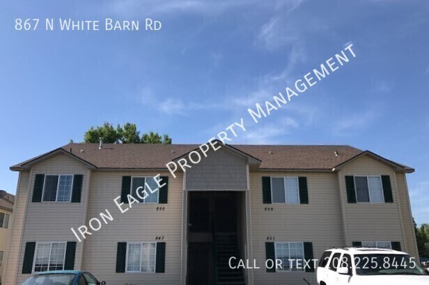 867 N White Barn Rd in Kuna, ID - Building Photo