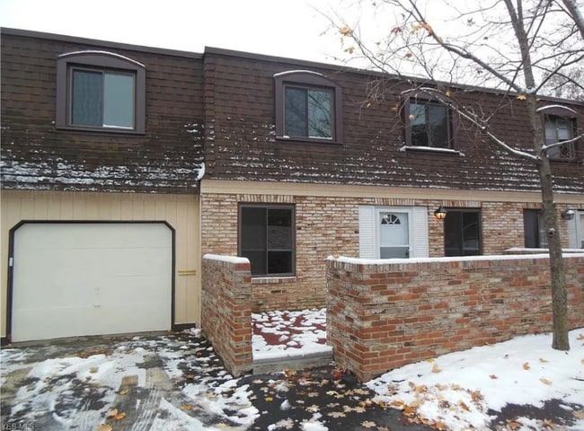 property at 1651 Mentor Ave