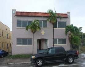 512 NW 12th Ave in Miami, FL - Building Photo - Building Photo