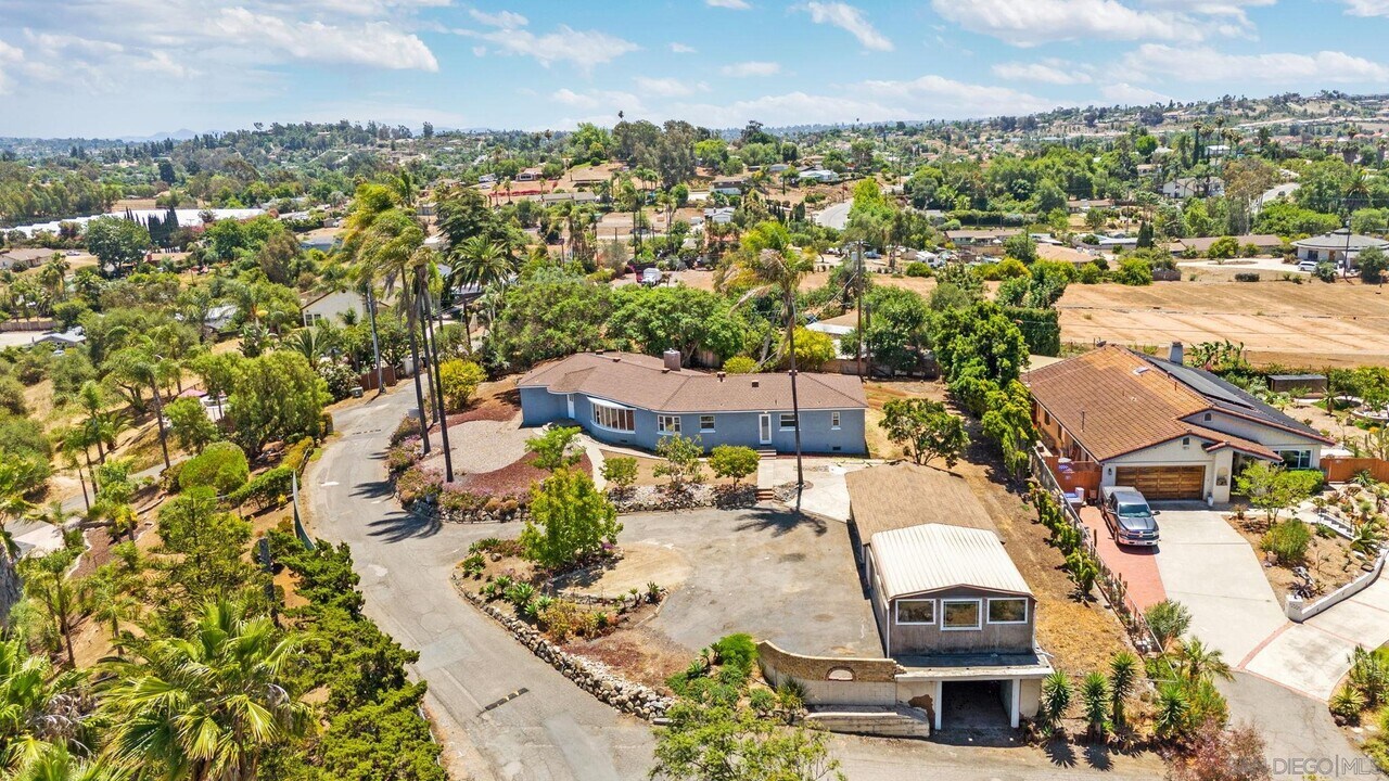 2530 Pruett Dr in Vista, CA - Building Photo