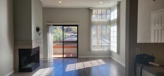 2601 S Broadmoor Dr, Unit 21 in Palm Springs, CA - Building Photo