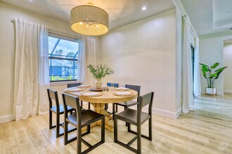 2215 Amnesty Dr in North Port, FL - Building Photo - Building Photo