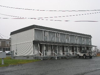 147-159 25th St in Madawaska, ME - Foto de edificio