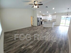 7649 W Normandy Pl in Citrus Springs, FL - Building Photo - Building Photo