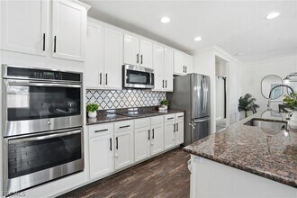 1632 SW 13th Terrace in Cape Coral, FL - Building Photo - Building Photo