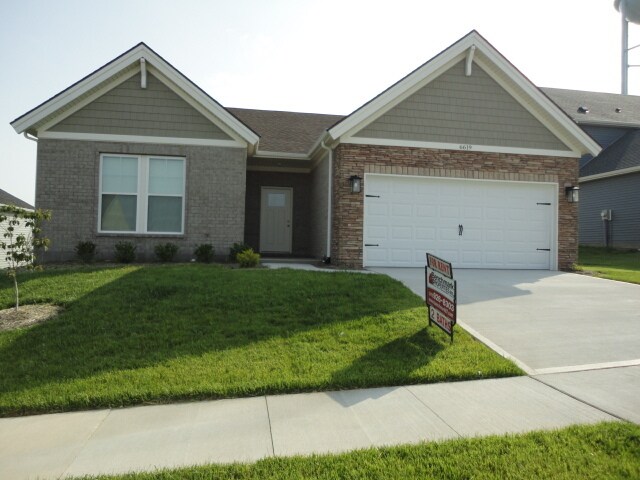 6615 Blue Ridge Ct in Utica, KY - Foto de edificio