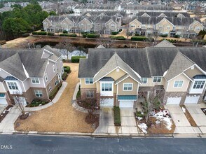9145 Wooden Rd in Raleigh, NC - Foto de edificio - Building Photo