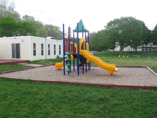 El Dorado Apartments in Indianapolis, IN - Foto de edificio - Building Photo