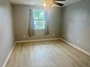 1160 Sharlo Cir in Englewood, FL - Building Photo - Building Photo