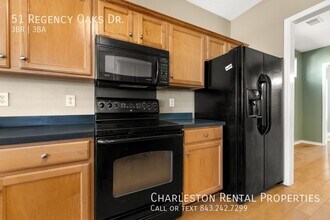 51 Regency Oaks Dr in Summerville, SC - Building Photo - Building Photo