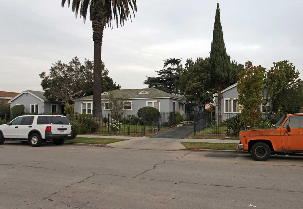 6558-6604 S Victoria Ave in Los Angeles, CA - Building Photo